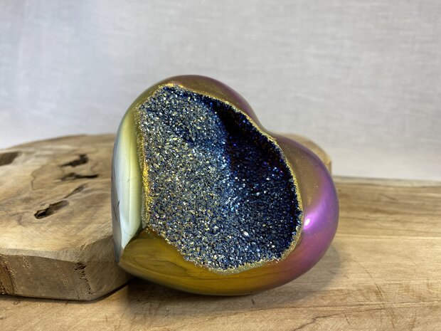 Regenboog titanium druzy Agaat met Amethist hart 1