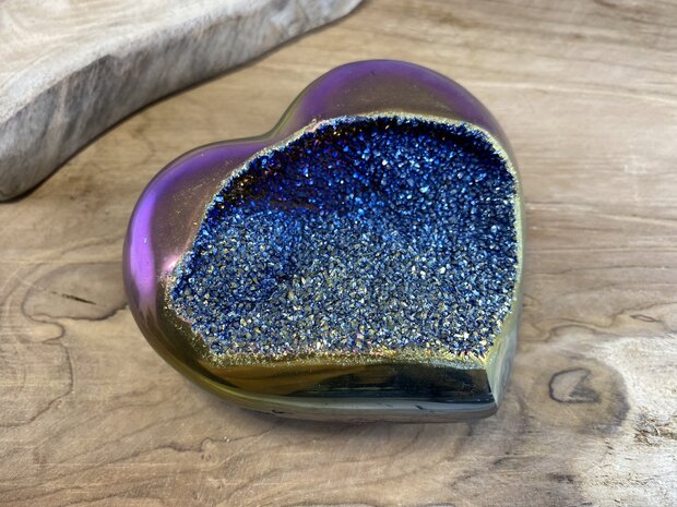 Regenboog titanium druzy Agaat met Amethist hart 1